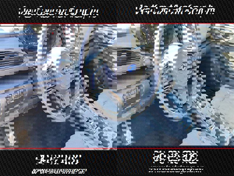 Used 2025 Subaru Crosstrek 2.0i image 6