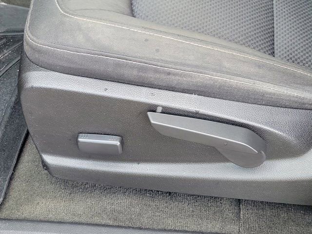 Used 2016 Chevrolet Colorado LT w/ LT Convenience Package image 16