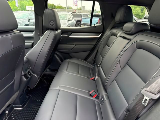 Used 2025 GMC Terrain Elevation w/ Elevation Premium Package AWD/4WD image 21
