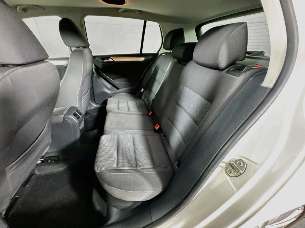 Used 2013 Volkswagen Golf TDI FWD image 27