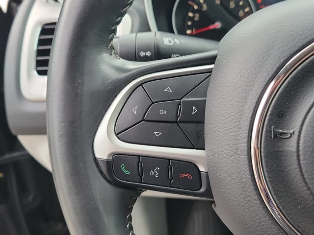Used 2018 Jeep Compass Latitude w/ Popular Equipment Group FWD image 24