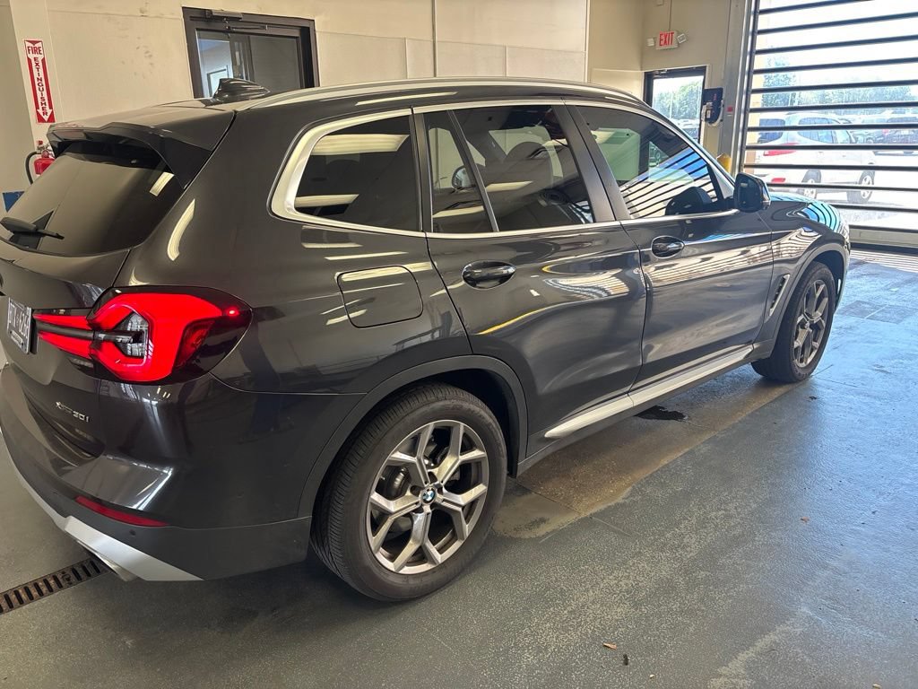 Used 2023 BMW X3 xDrive30i w/ Premium Package AWD/4WD image 7