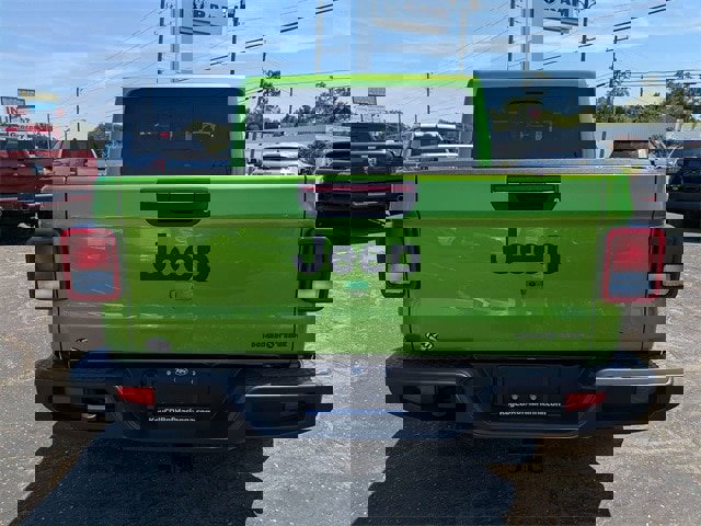 New 2025 Jeep Gladiator Sport image 5