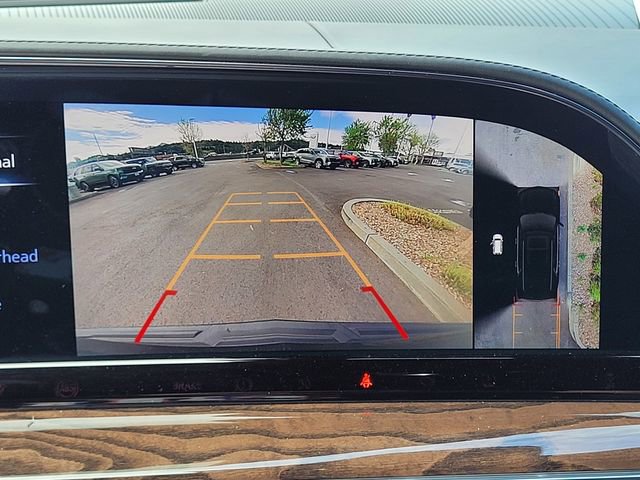 Used 2021 Cadillac Escalade ESV Sport Platinum AWD/4WD image 11