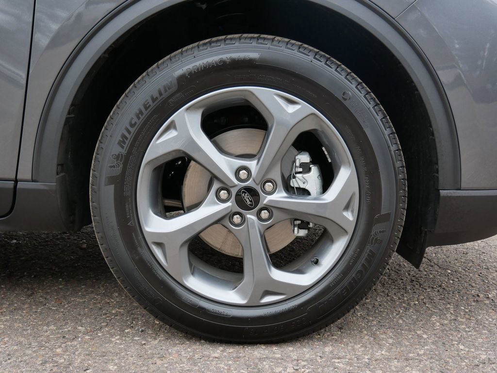 Certified 2025 Ford Escape ST-Line w/ Cold Weather Package image 7