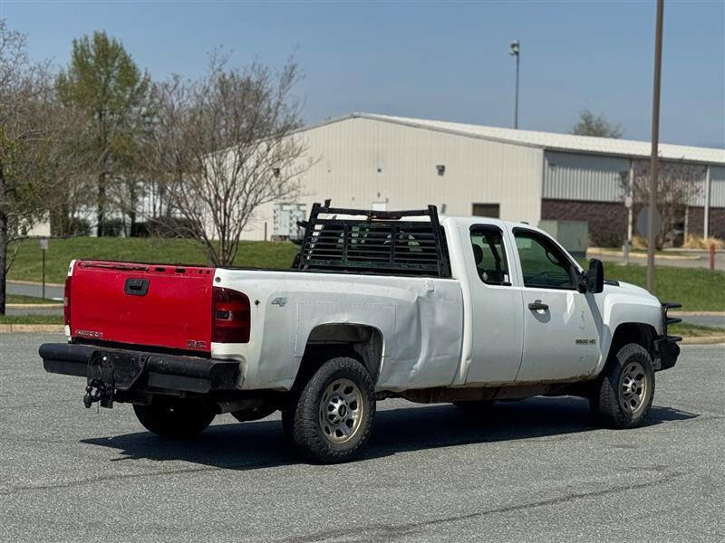 Used 2011 Chevrolet Silverado 3500 W/T image 7