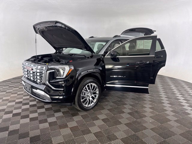 Used 2026 GMC Terrain Denali AWD/4WD image 13