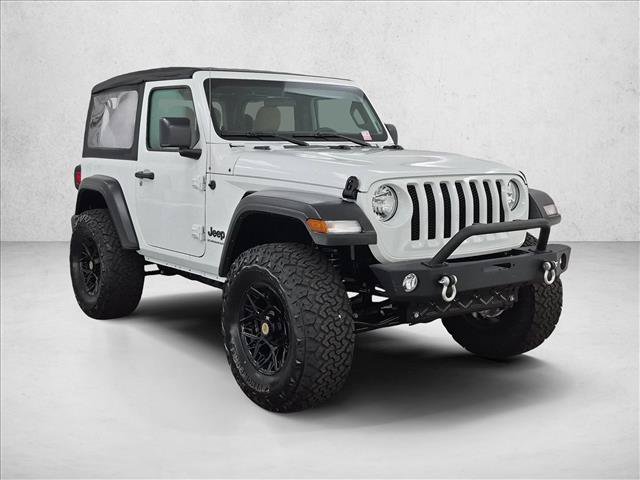 Used 2023 Jeep Wrangler Sport AWD/4WD video 3