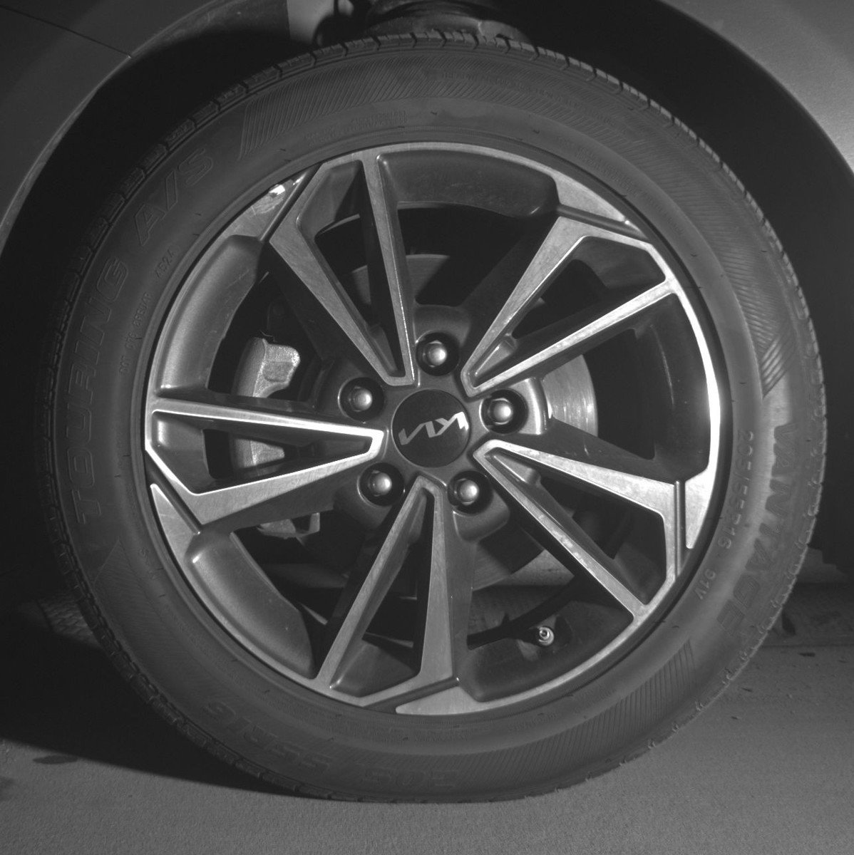 Used 2024 Kia Forte LXS FWD image 12