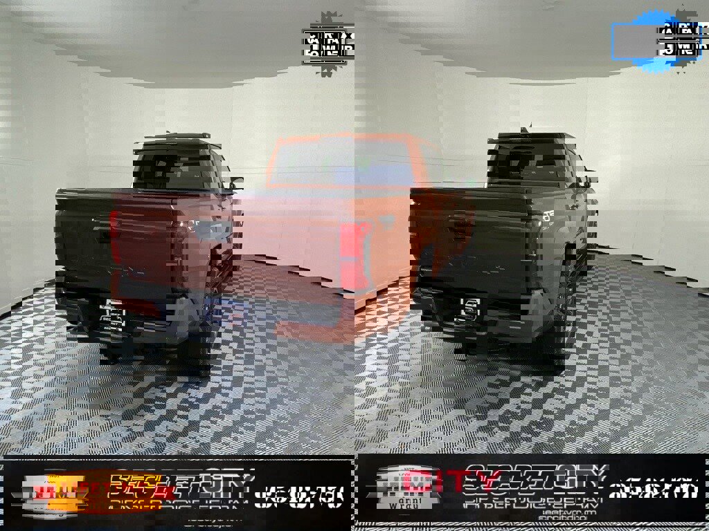 Used 2025 Toyota Tacoma TRD Sport w/ TRD Sport Premium Package image 7