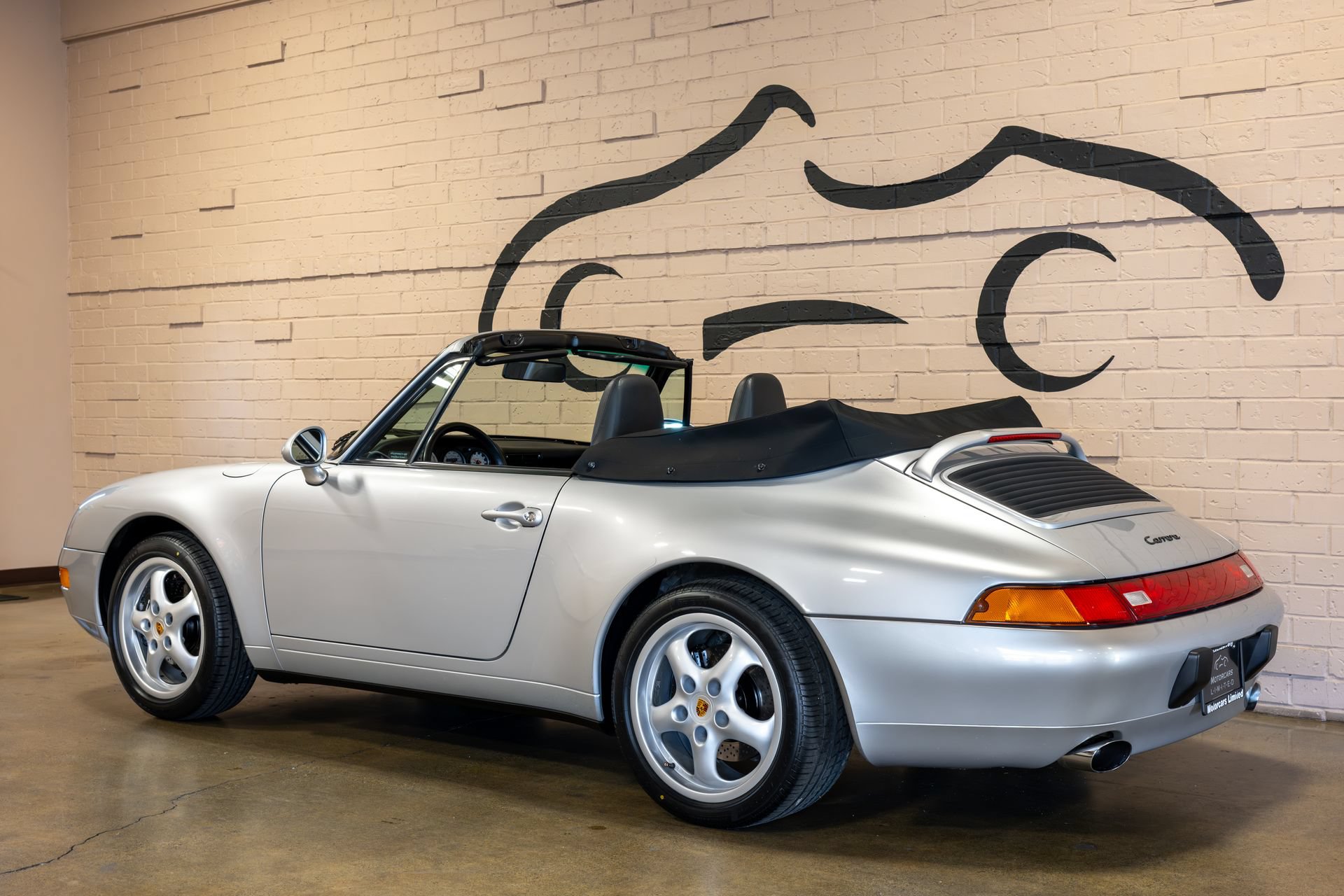 Used 1998 Porsche 911 Carrera RWD image 9