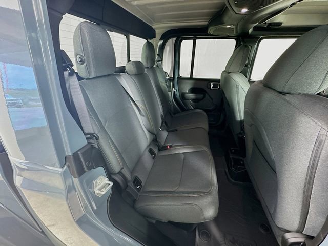 New 2025 Jeep Gladiator Sport image 29