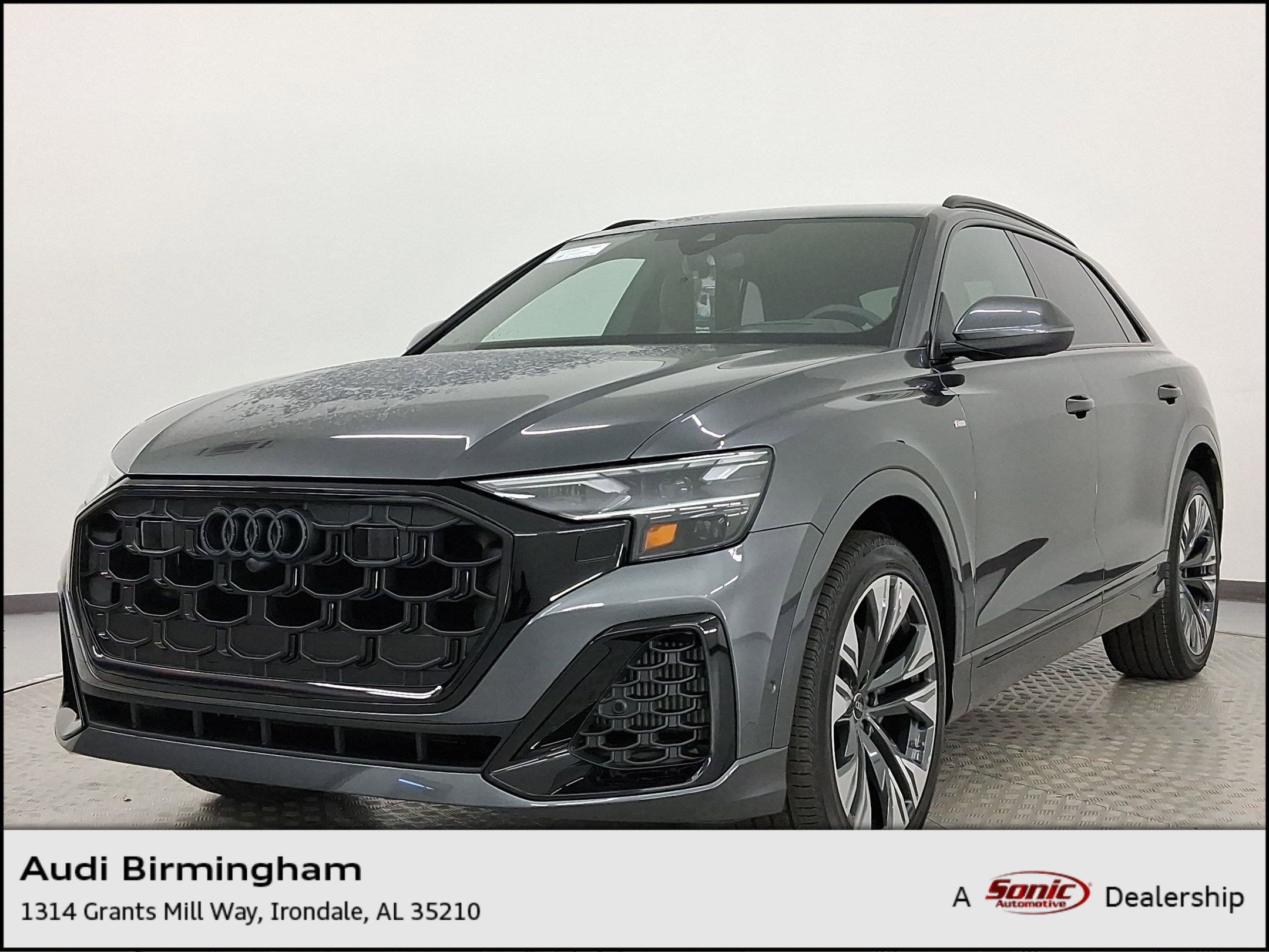 New 2026 Audi Q8 Prestige image 1