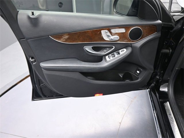 Used 2017 Mercedes-Benz C 300 4MATIC Sedan image 17