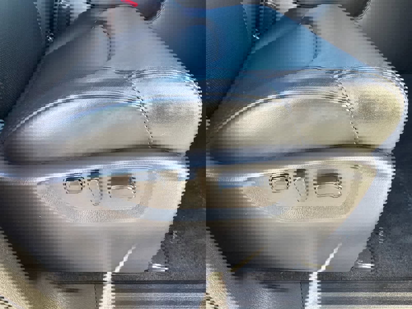 Certified 2021 Nissan Armada SL w/ Captain's Chairs Package image 15