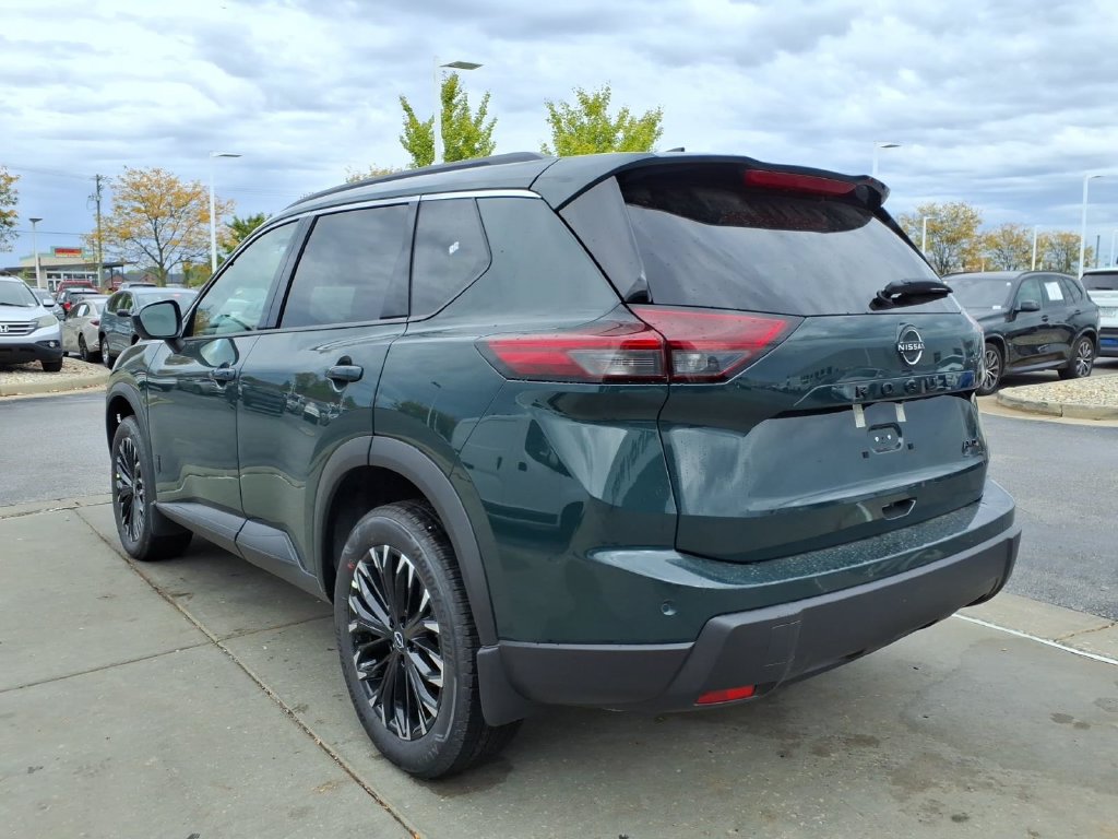 New 2027 Nissan Rogue Dark Armor AWD/4WD image 6