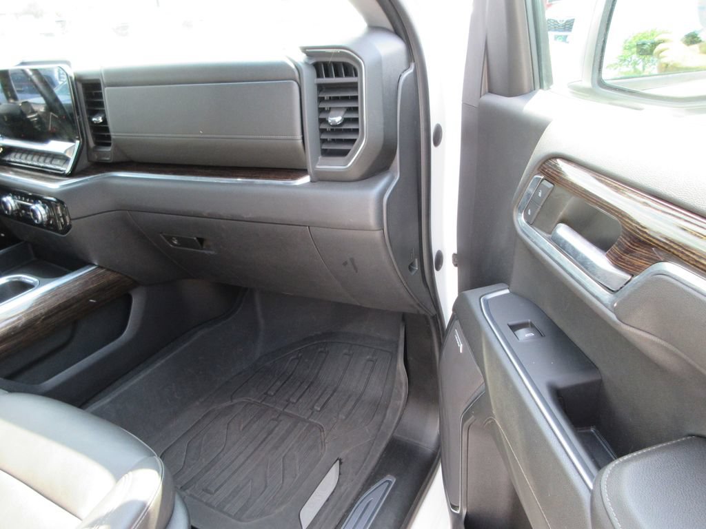 Used 2023 GMC Sierra 1500 Elevation w/ Elevation Premium Package AWD/4WD image 22