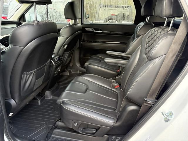 Used 2022 Hyundai Palisade Limited image 18