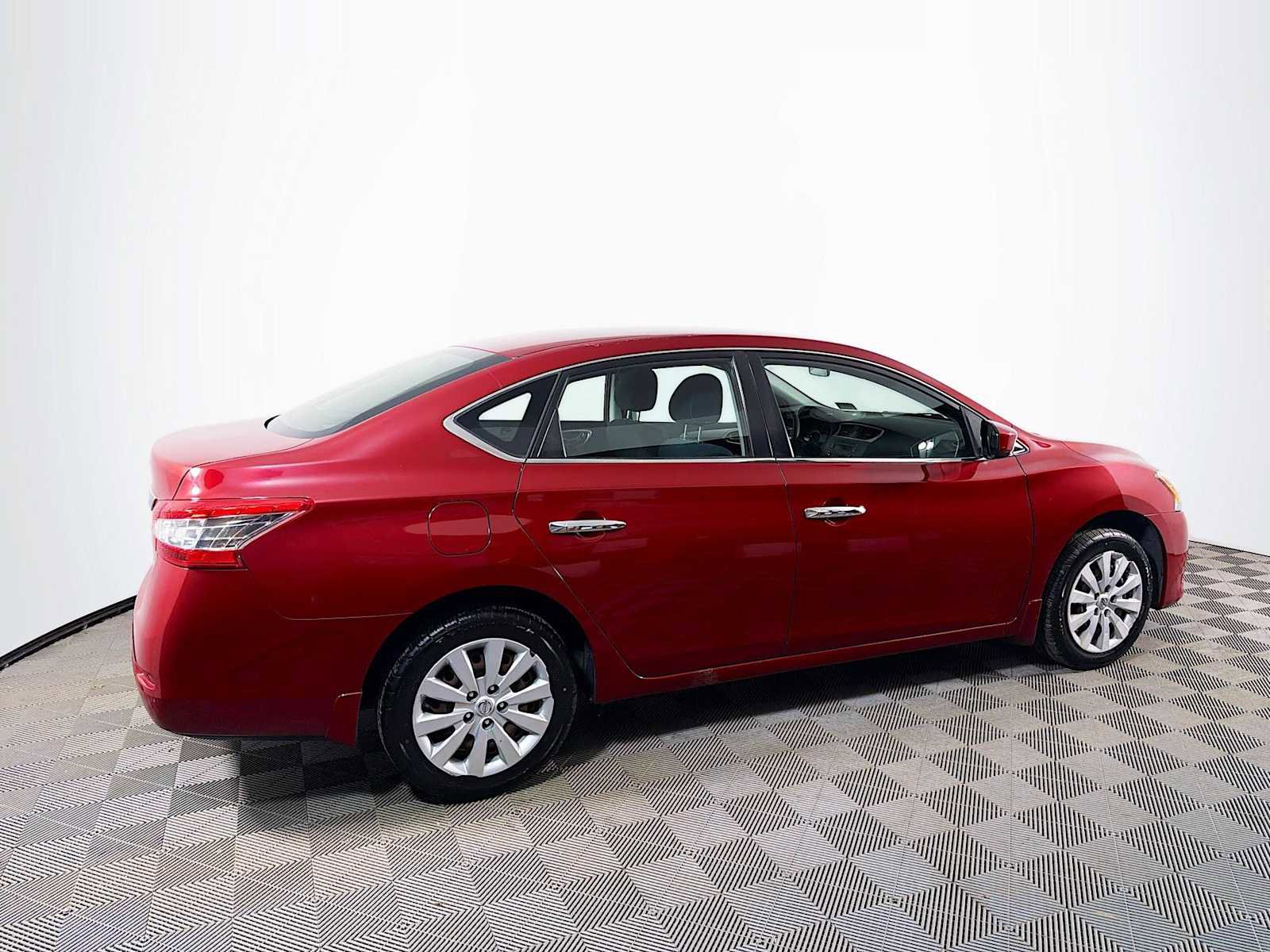 Used 2014 Nissan Sentra S FWD image 4
