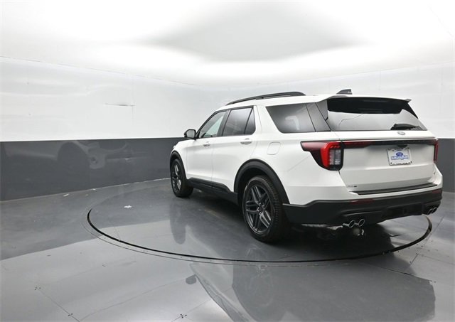 New 2026 Ford Explorer ST w/ Sun And Sound Package image 5