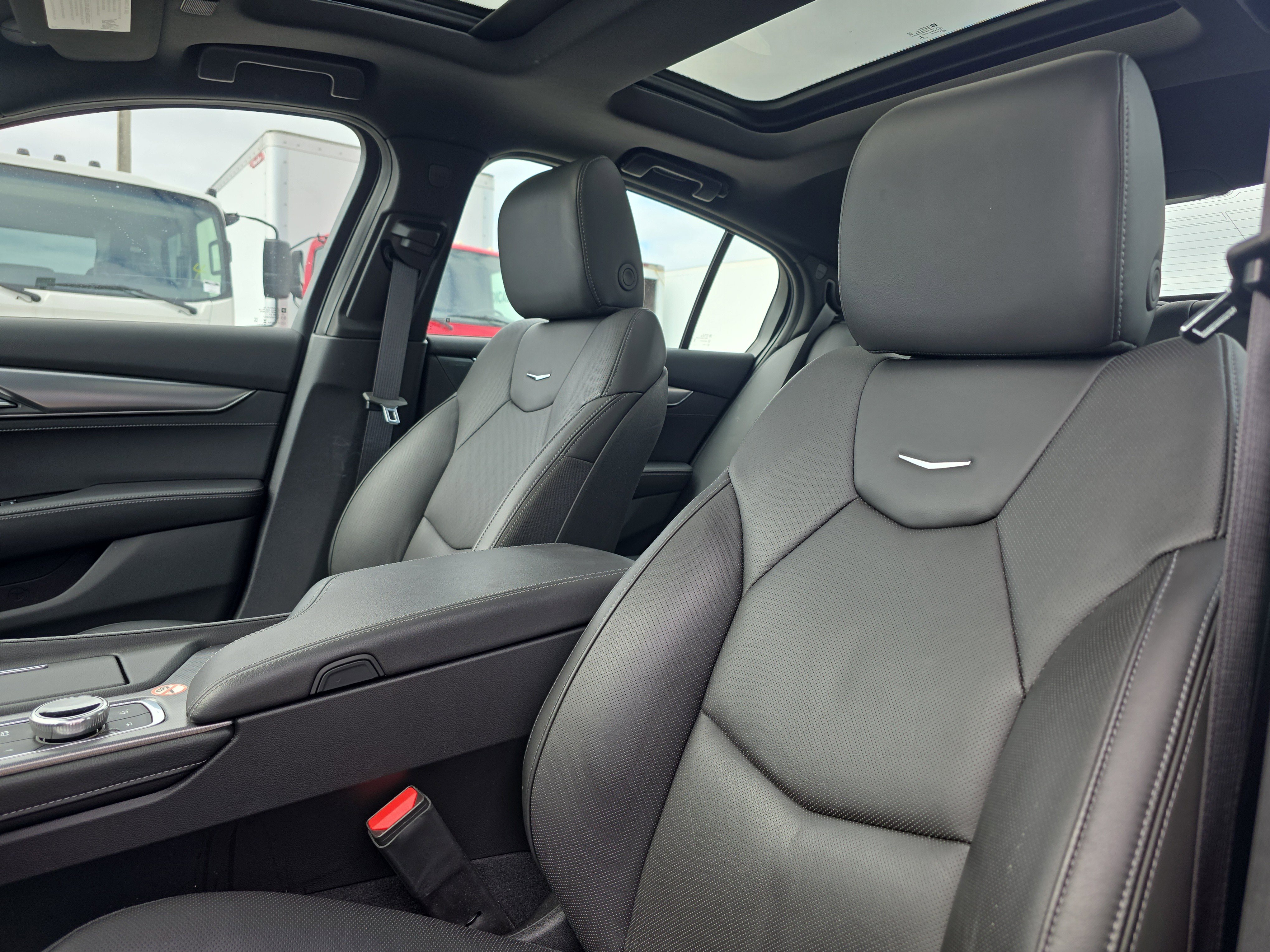 Used 2025 Cadillac CT5 Premium Luxury RWD image 27