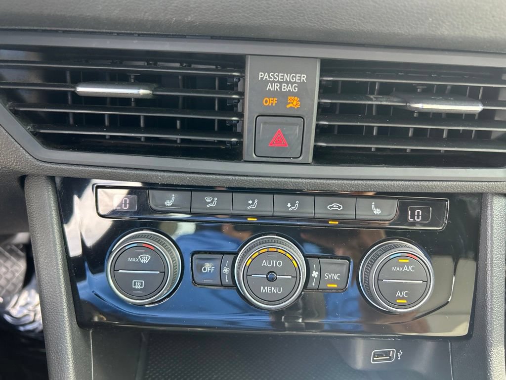 Used 2019 Volkswagen Jetta R-Line FWD image 37
