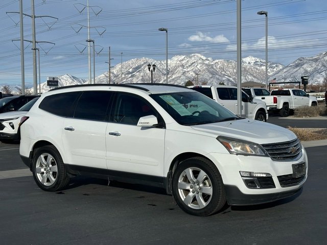 Used 2017 Chevrolet Traverse LT w/ Style and Technology Package image 28