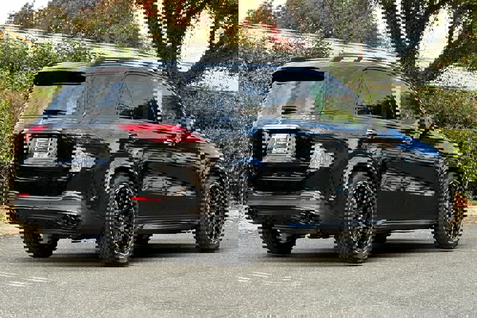 New 2026 Mercedes-Benz GLE 53 AMG 4MATIC image 3