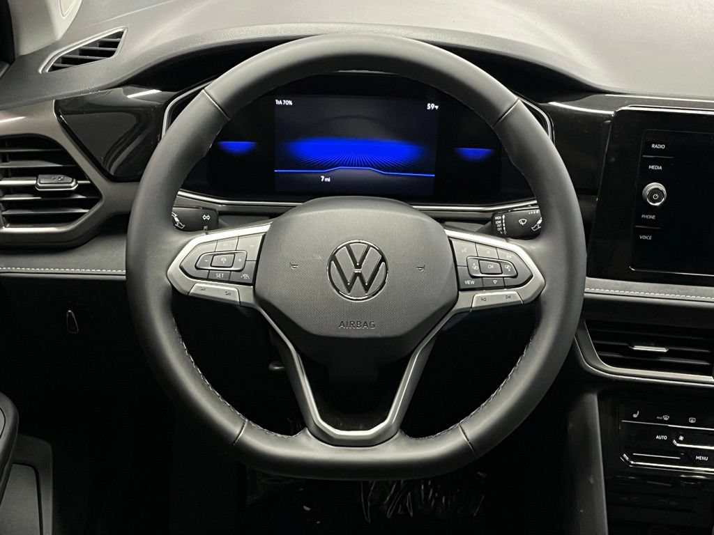 New 2026 Volkswagen Taos SE AWD/4WD image 9