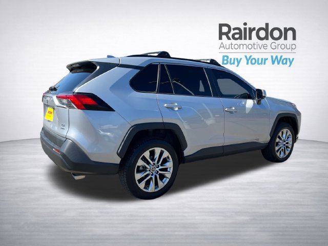 Used 2019 Toyota RAV4 LE w/ All Weather Liner Package AWD/4WD image 7