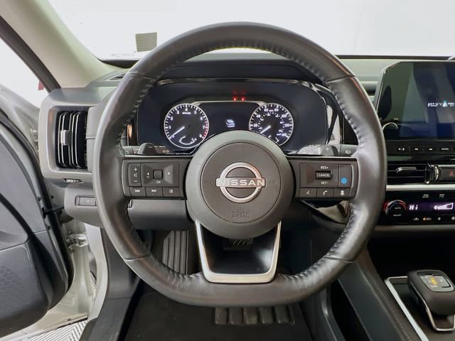 Used 2022 Nissan Pathfinder SL image 12