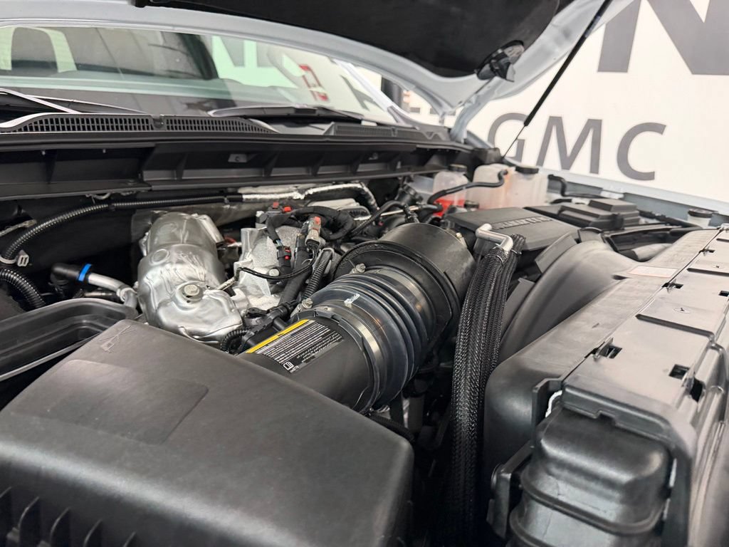 New 2026 GMC Sierra 2500 AT4 w/ AT4 Premium Plus Package AWD/4WD image 5
