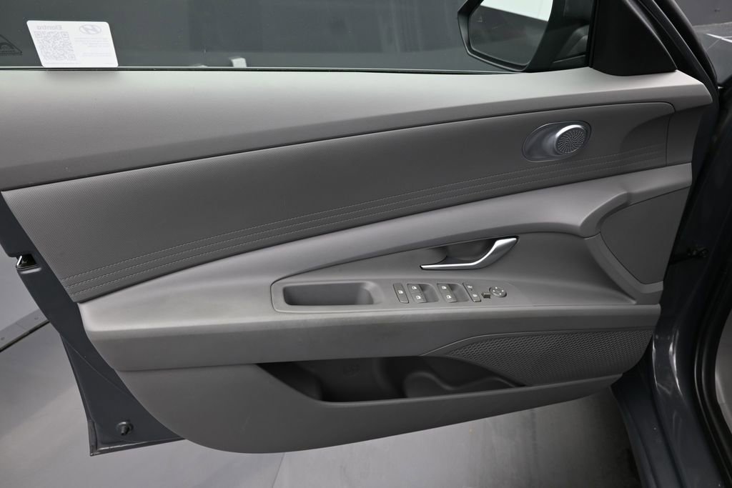 Certified 2024 Hyundai Elantra SEL FWD image 22