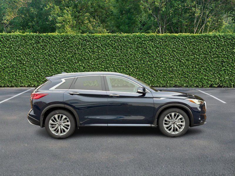 Used 2025 INFINITI QX50 Luxe image 2