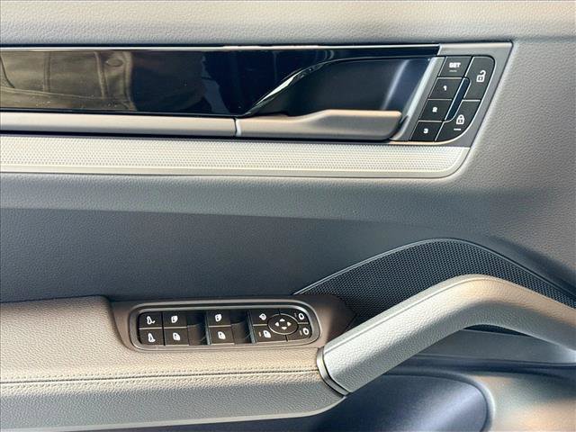 New 2026 Porsche Cayenne S AWD/4WD image 11