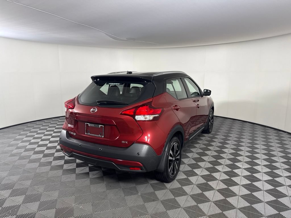 Used 2020 Nissan Kicks SR w/ SR Premium Package FWD image 5
