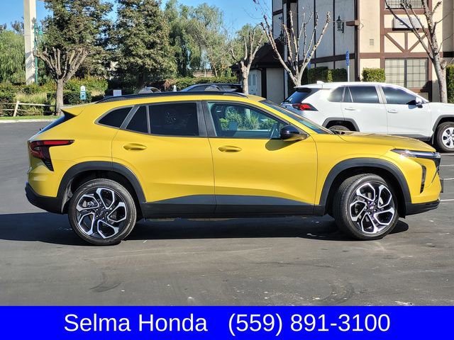 Used 2024 Chevrolet Trax RS image 4