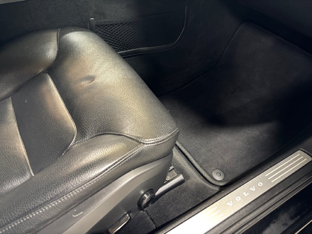 Used 2019 Volvo S90 T5 Momentum AWD/4WD image 46