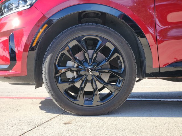 Certified 2023 Kia Sorento SX image 11