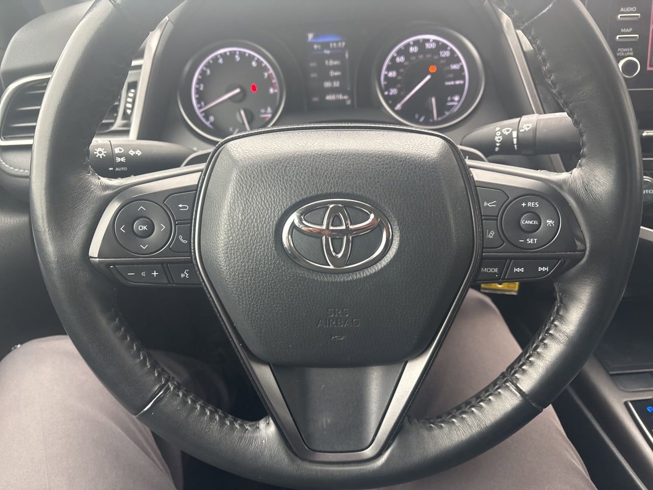 Used 2023 Toyota Camry SE image 18