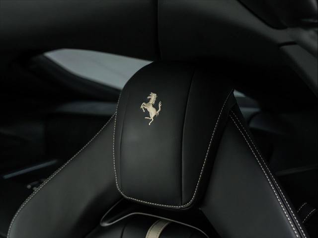 Used 2020 Ferrari 812 Superfast RWD image 20