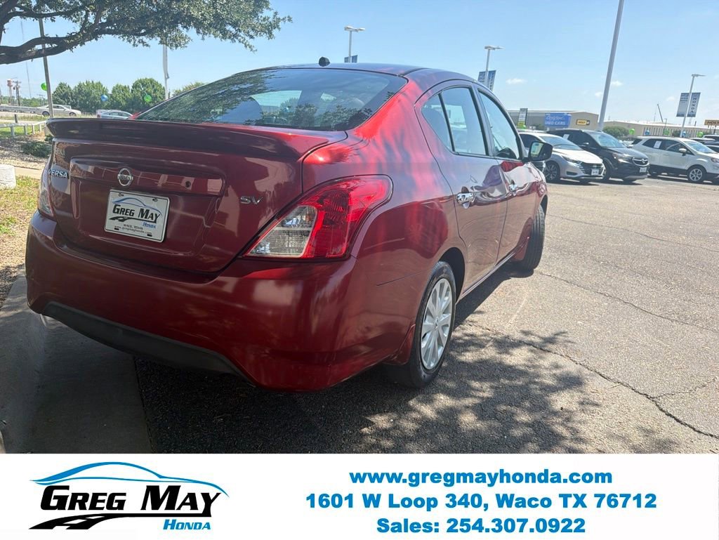 Used 2017 Nissan Versa SV FWD image 3