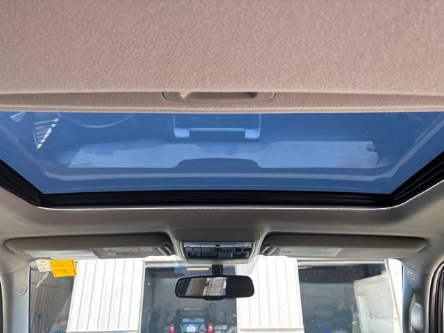 Used 2014 Toyota 4Runner Limited AWD/4WD image 16