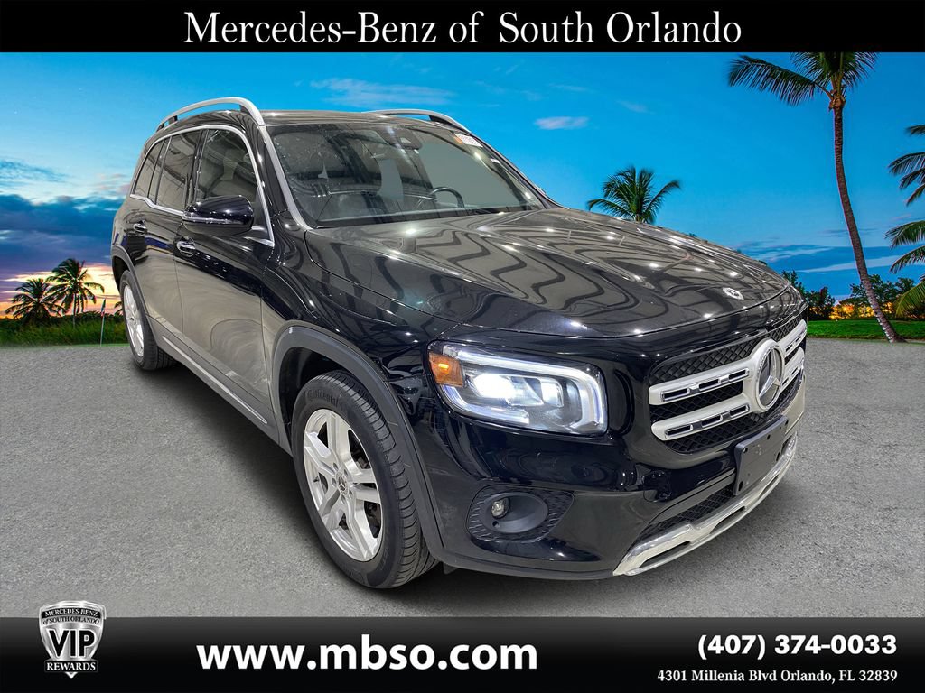 Used 2022 Mercedes-Benz GLB 250 4MATIC w/ Premium Package Lite image 1