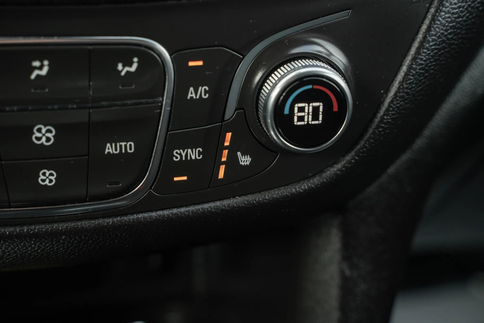 Used 2021 Chevrolet Equinox LT image 25