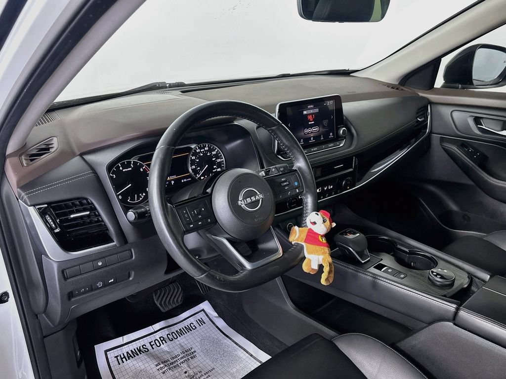 Used 2023 Nissan Rogue SL AWD/4WD image 9
