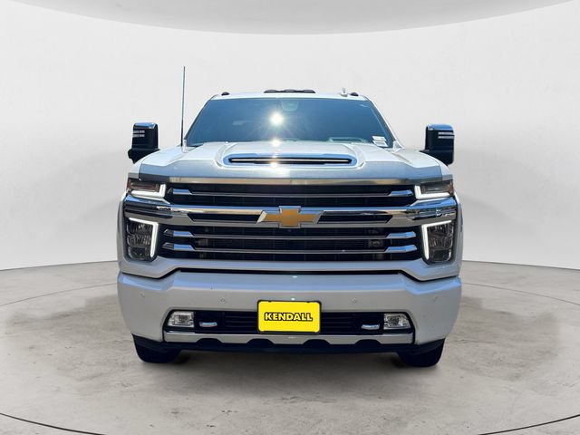 Used 2021 Chevrolet Silverado 3500 High Country AWD/4WD image 2