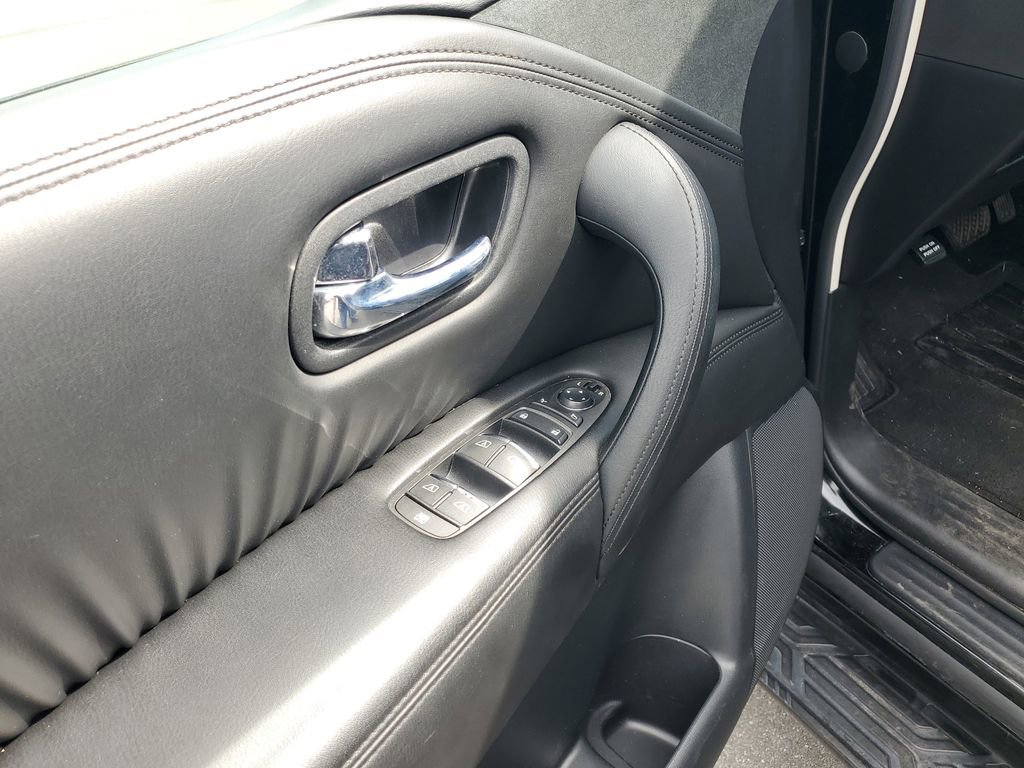 Used 2023 Nissan Armada SV image 11
