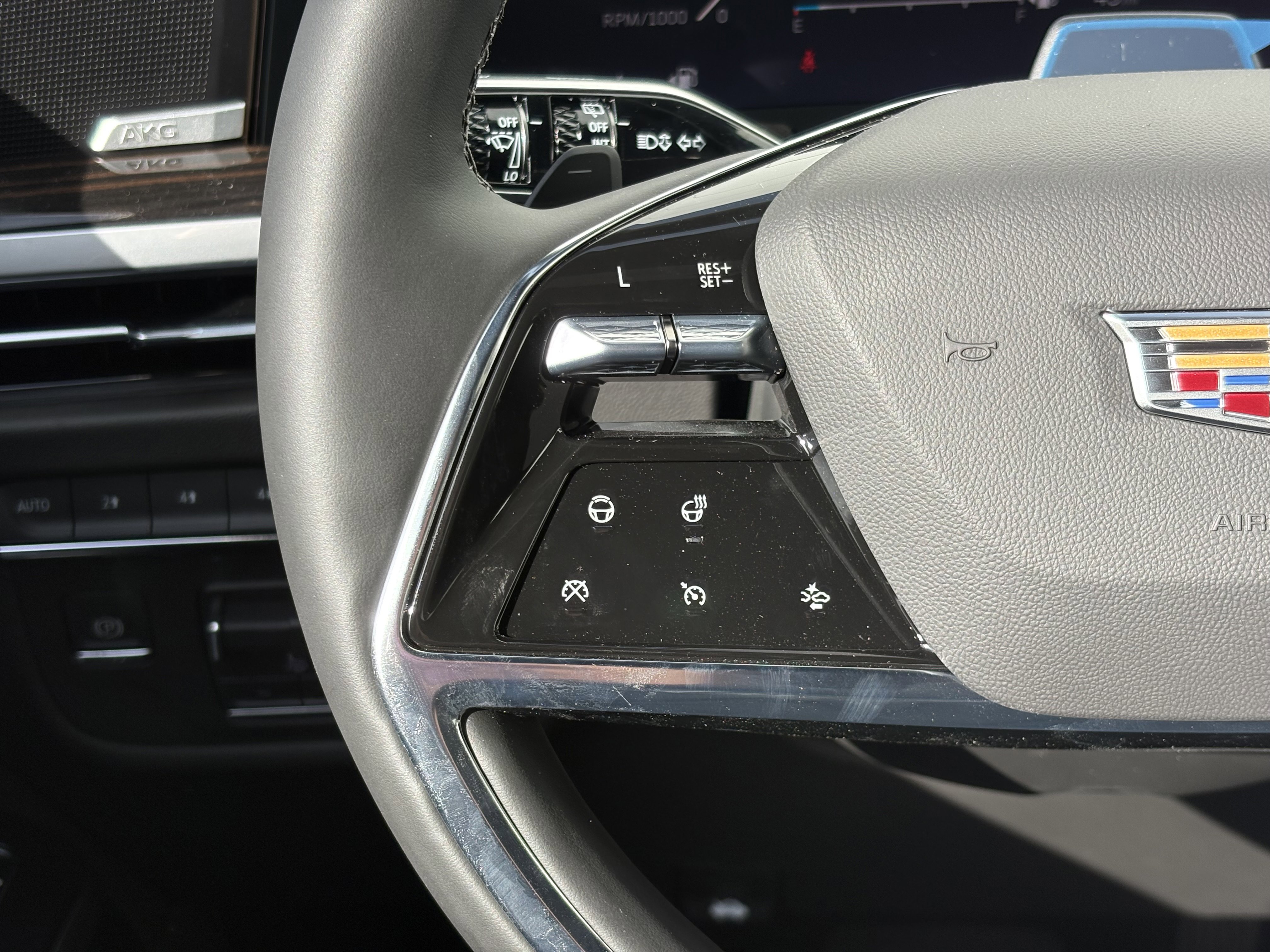 New 2026 Cadillac Escalade Luxury image 20