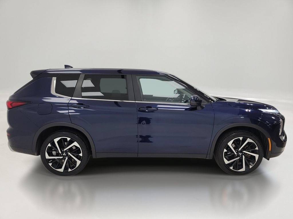 Used 2024 Mitsubishi Outlander SE FWD image 4